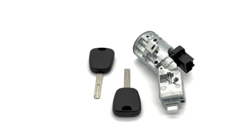 Замок зажигания C Berlingo B9 + 2 ключа